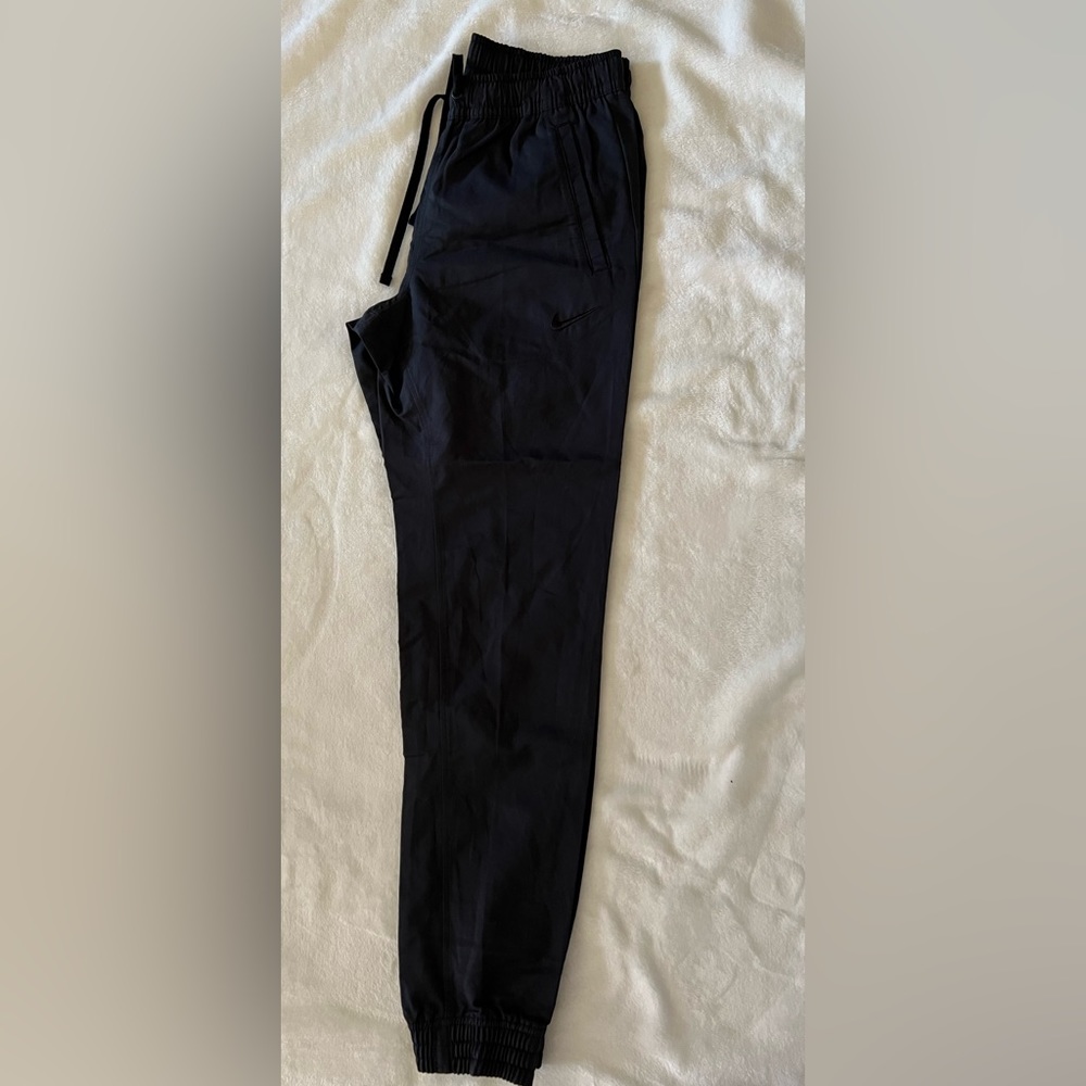 Men’s small joggers NWOT